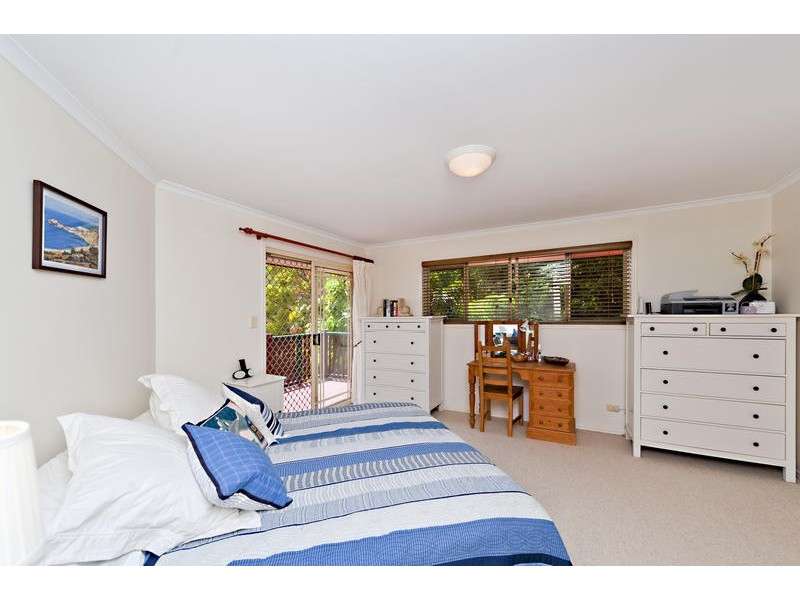 8 Gibson Cr, Bellbowrie QLD 4070